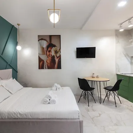 Apartment Avangard Fyrmanska 8 *