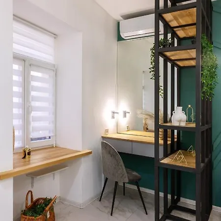 Avangard Fyrmanska 8 Apartamento Leópolis